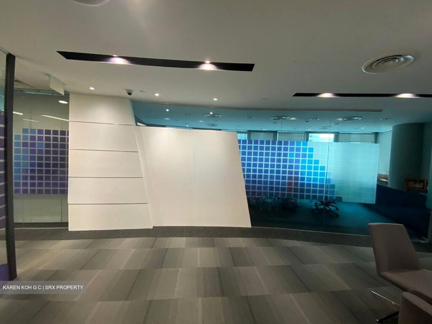 Tung Centre (D1), Office #567582411